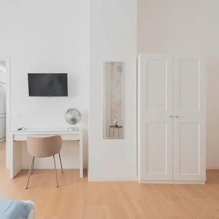 Zanzurmiddlehouse * Рим