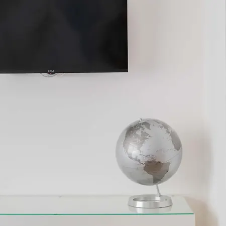 Zanzurmiddlehouse * Рим